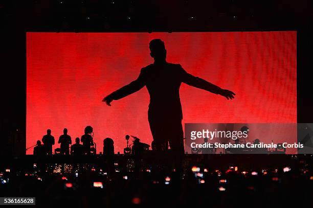 Robbie Williams performs onstage during the Second Day of the 10th Anniversary on the Throne Celebrations on July 12, 2015 in Monaco, Monaco.