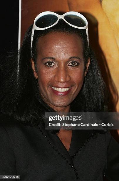 Actor Vincent McDoom attends the premiere of the show "Gladiateur" directed by Elie Chouraqui at the Palais des Sports.