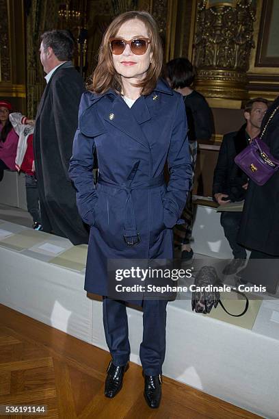 Isabelle Huppert attends the Stella McCartney show as part of the Paris Fashion Week Womenswear Fall/Winter 2016/2017 on March 7, 2016 in Paris,...