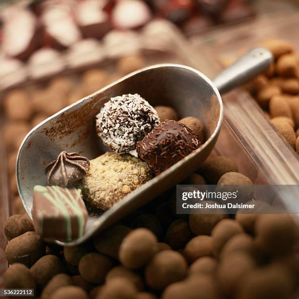 chocolate truffles - chocolate truffle stock pictures, royalty-free photos & images