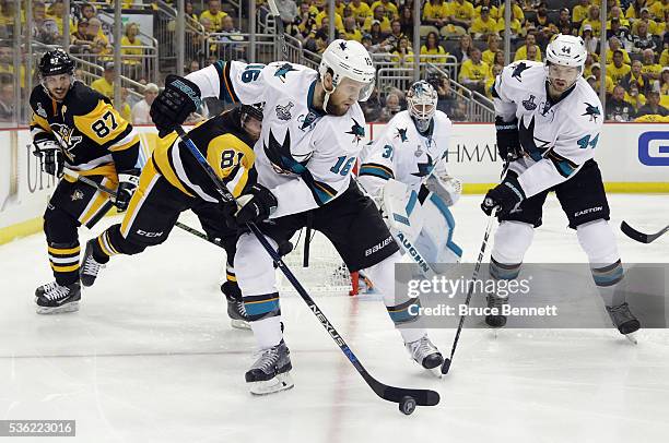 Nick Spaling of the San Jose Sharks handles the puck against the Pittsburgh Penguins in Game One of the 2016 NHL Stanley Cup Final at Consol Energy...