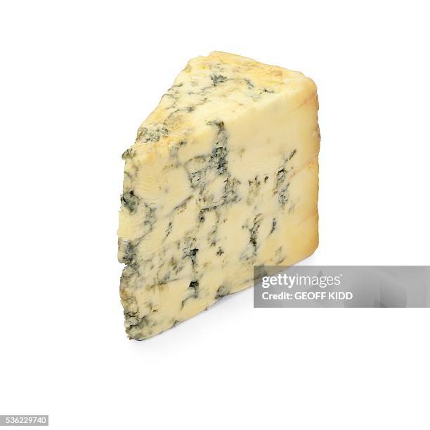 stilton cheese - blauschimmelkäse stock-fotos und bilder