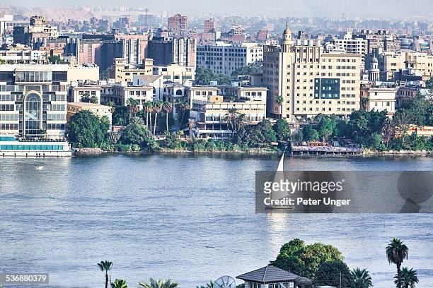 city of cairo with the nile river - cairo nile stock pictures, royalty-free photos & images