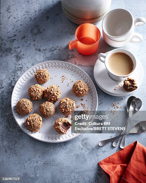 hazelnut petit fours - petit four bildbanksfoton och bilder