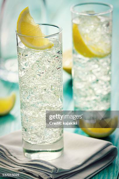 limonade - gin tonic stock-fotos und bilder