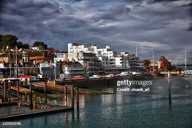 cowes,isle of wight peninsula - solent stock pictures, royalty-free photos & images