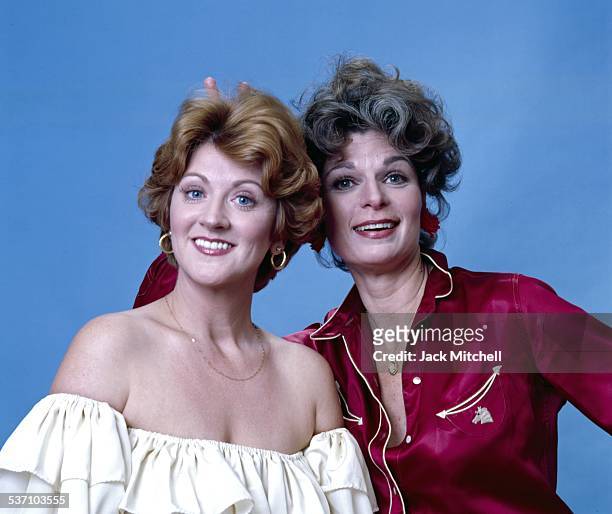 Fannie Flagg and Ronnie Claire Edwards in "Patio/Porch" on Broadway in 1978.