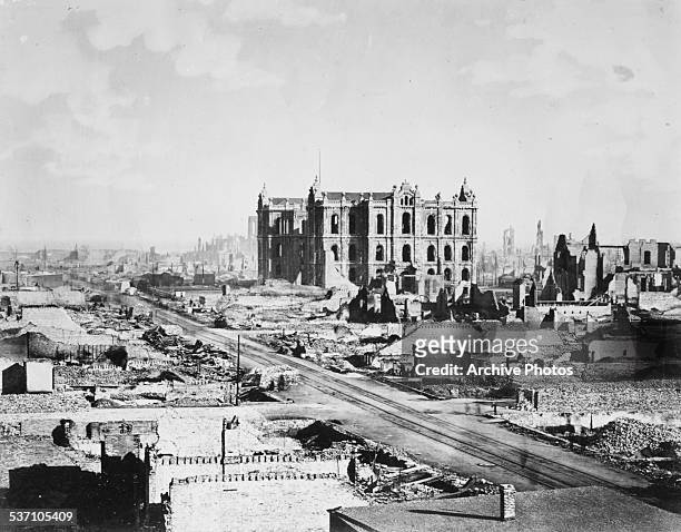 View of the ruins in the aftermath of the Great Chicago Fire, Illinois, October 1871.