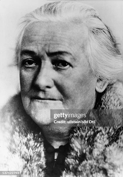 Clara Zetkin, , Politikerin, SPD / KPD; D, - undatiert