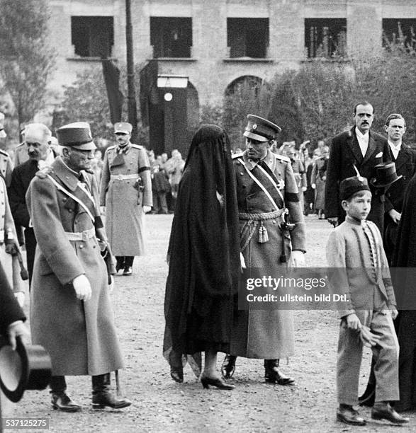 Alexander I. , König des Königreichs der Serben, Kroaten, und Slowenen 1921 - 1929 / von Jugoslawien, 1929 - 1934, Nach den Feierlichkeiten in der,...