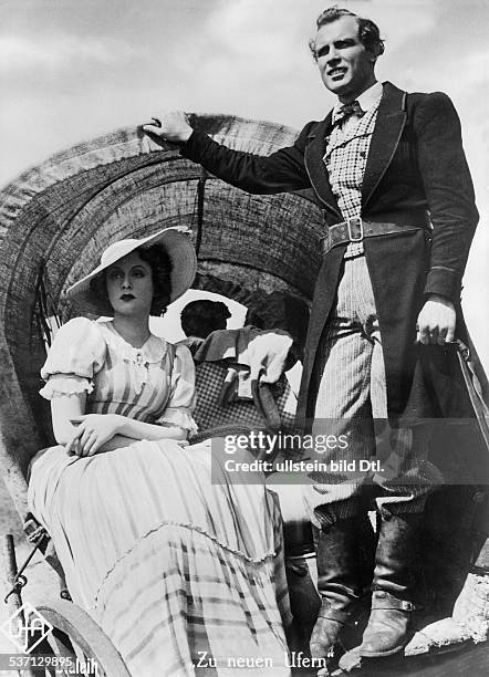 Loria Vane Detlef Sierck Photos and Premium High Res Pictures - Getty Images