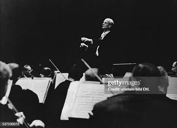 Furtwaengler, Wilhelm , Dirigent, Komponist, D, - waehrend eines Konzertes, - 1947