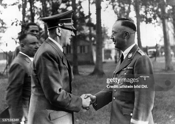 Martin Bormann,,Heinrich Himmler,Adolf Hitler, , Politiker, NSDAP, D, - während eines Aufenthaltes im Führerhauptquartier 'Wolfsschanze' bei...