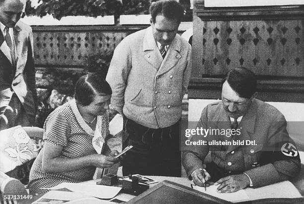 Rudolf Hess D Photos and Premium High Res Pictures - Getty Images