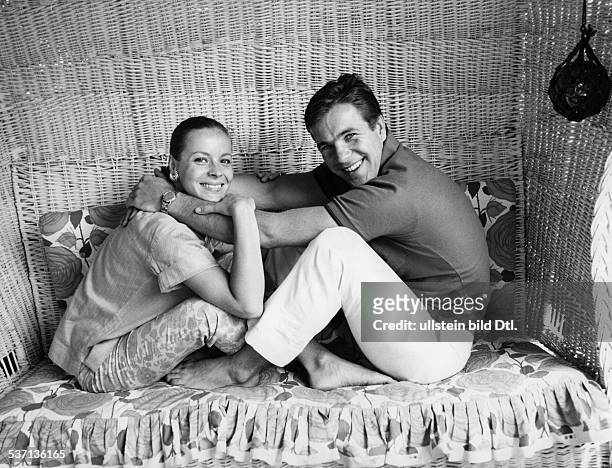 Götz George, -, Schauspieler, D, mit seiner Ehefrau Loni von Friedl, - 1968