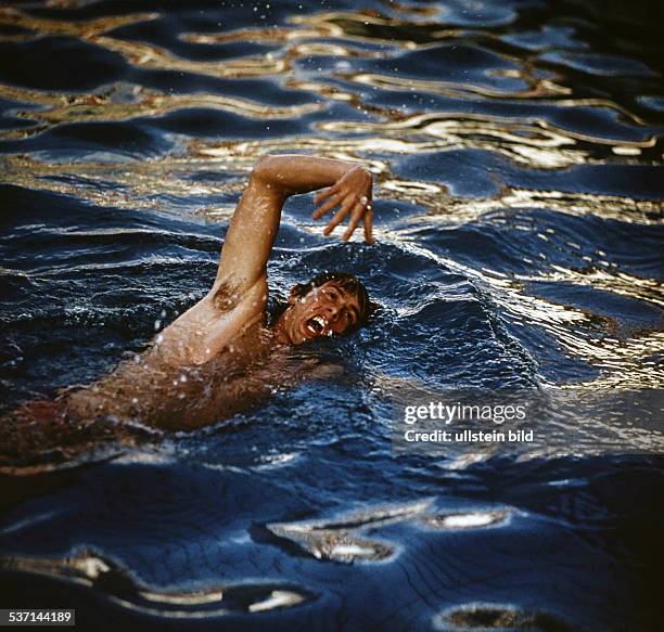 Sportler, Schwimmen DDR, Europapokal in Berlin: beim Kraulen, - August 1973