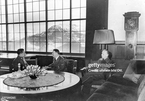 Hiroshi, Oshima - General, Diplomat, Japan, , - talking with Adolf Hitler on the 'Berghof' near Berchtesgaden after he handed over his letter of...