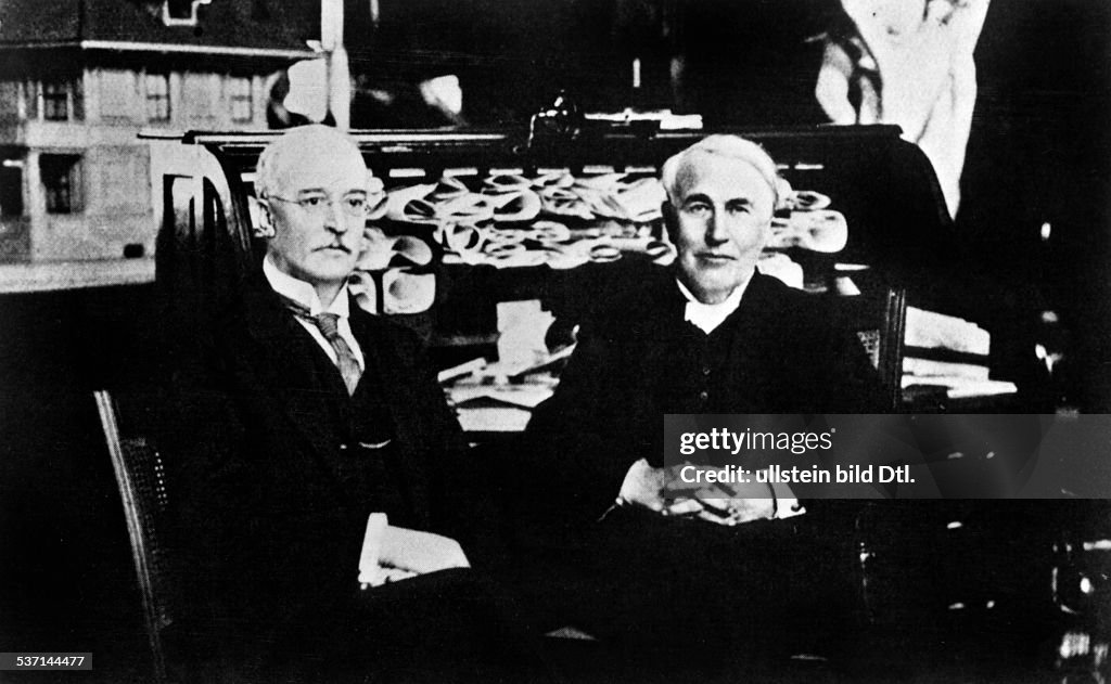 German engineer Rudolf Christian Karl Diesel and Thomas Alva Edison during Diesel's visit in the USA 1912