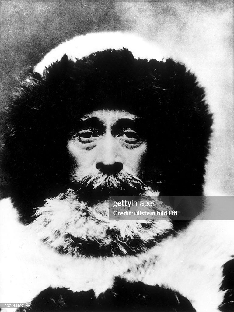 Robert Edwin Peary in Polarausrüstung