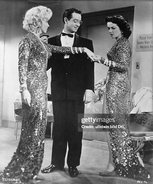 Elliot Reed Partner 27 Marilyn Reid Photos & High Res Pictures - Getty Images