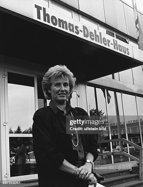 Politikerin, FDP, D, Generalsekretärin, vor dem Thomas-Dehler-Haus, FDP Parteizentrale, - 1988