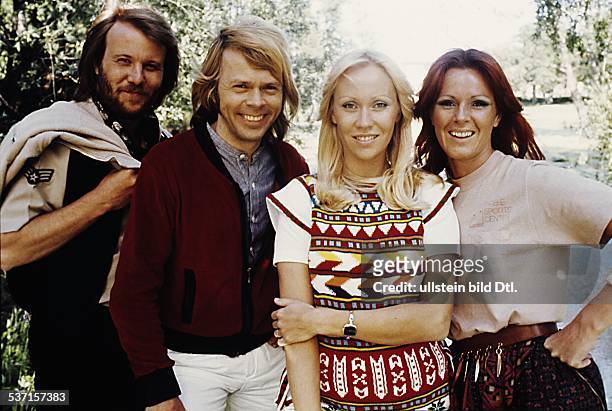 204 Abba 1977 Photos and Premium High Res Pictures - Getty Images