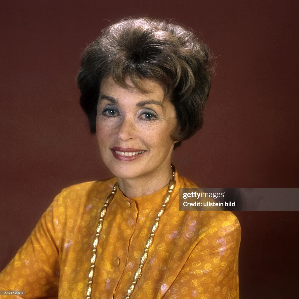 Lilli Palmer, *24.05.1914-27.01.1986+, Actress, Germany - 1970