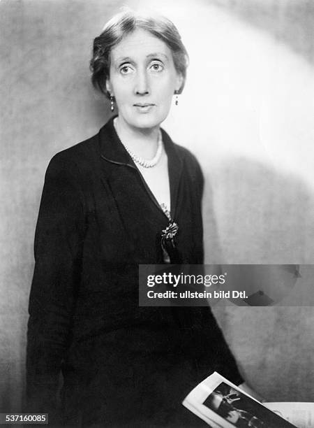 Virginia Woolf Virginia Woolf Writer, Great Britain portrait - 1932