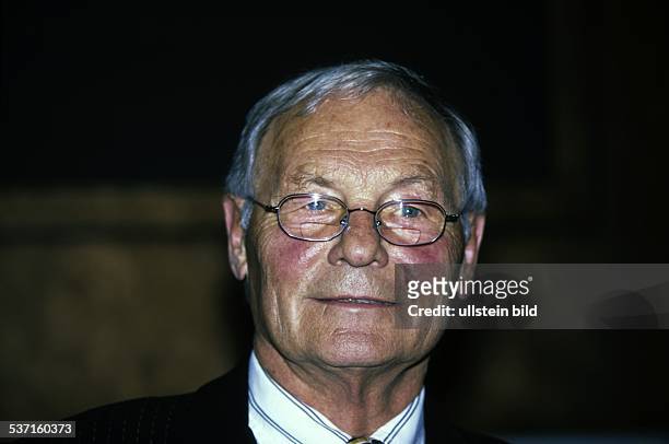 Valerien, Harry *-, Sportjournalist, Moderator, D , - Portrait, - November 2000