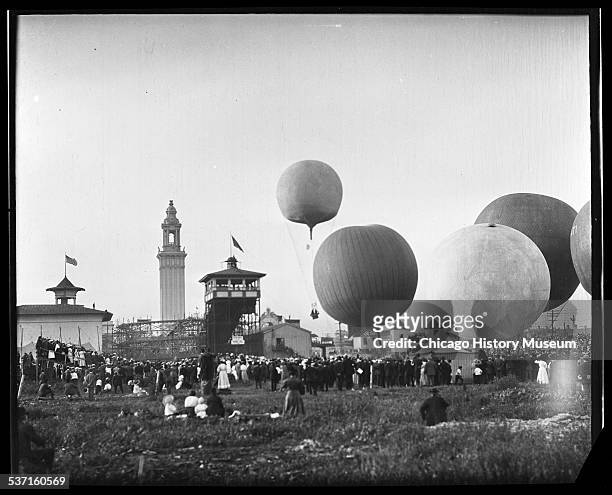 View of the White City Balloon Race, located at 63rd Street and South Park Avenue, Chicago, Illinois, July 4, 1908.