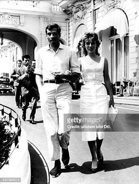 Regisseur, Frankreich, mit Ehefrau Annette Stroyberg, - 1959