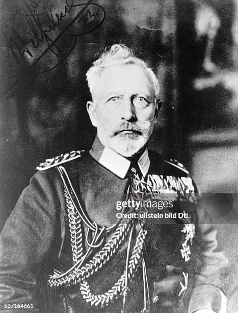 Wilhelm II. , Deutscher Kaiser 1888-1918, Koenig von Preussen, - Portrait in Uniform, im Exil in Doorn 1918-1941, - undatiert