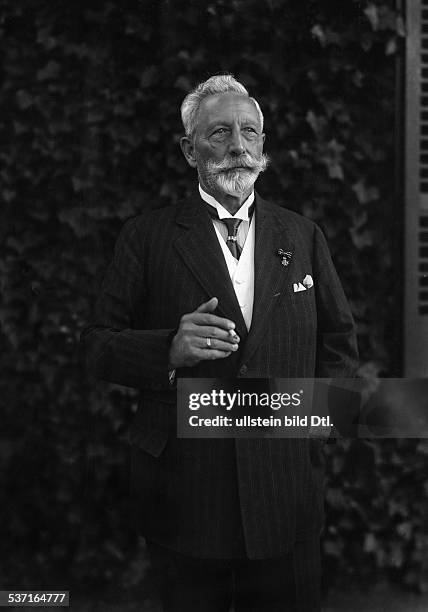 Wilhelm II, , German Emperor 1888-1918, King of Prussia, portrait in exile in Doorn , on the occasion of his 75th birthday, - 1934, photographer:...