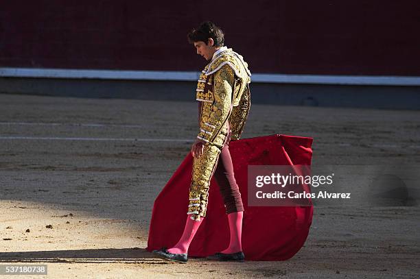 Bullfigther Sebastian Castella performs during the San Isidro bullfight fair at Las Ventas bullring on June 1, 2016 in Madrid, Spain.