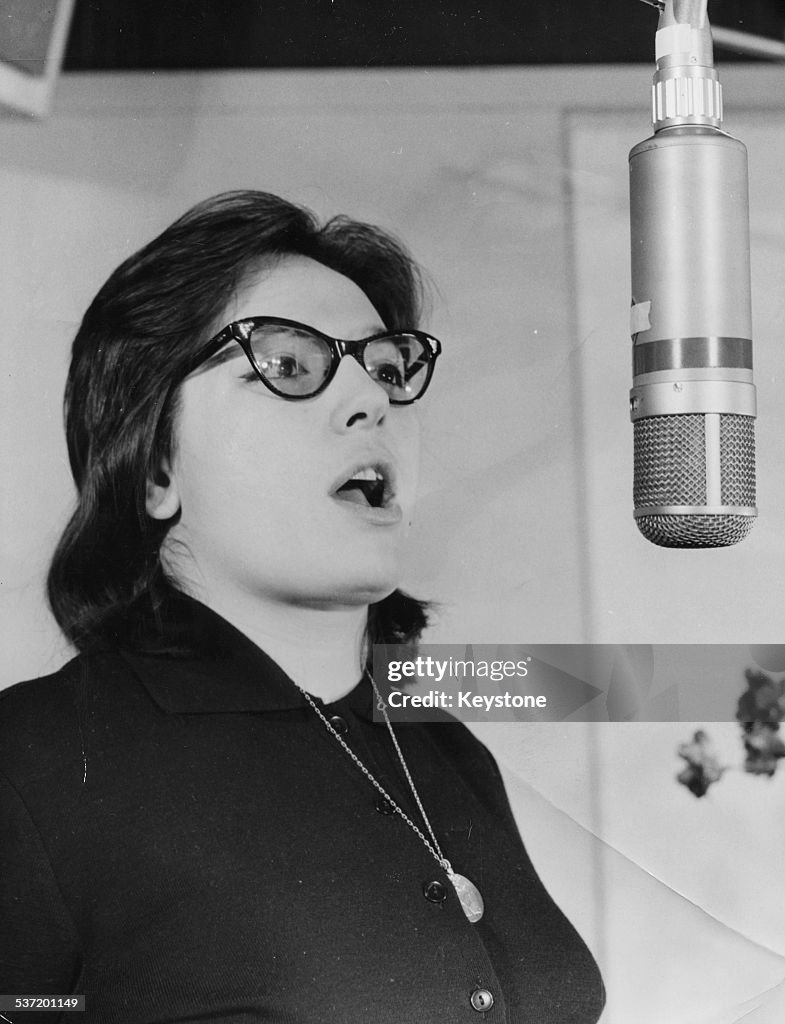 Nana Mouskouri