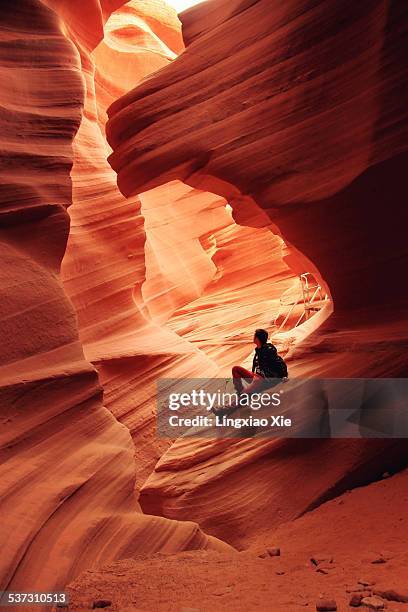 selfie by tripod, lower antelope canyon - antelope canyon stock-fotos und bilder