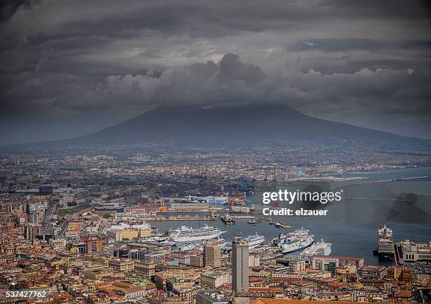 mt vesuvius. - mt vesuvius stockfoto's en -beelden