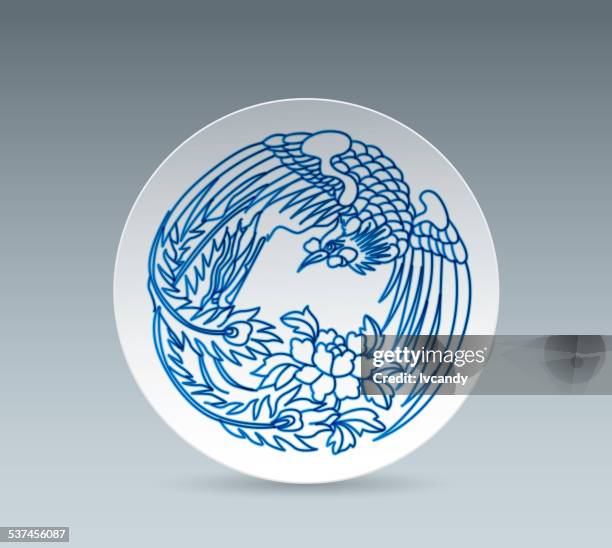 blaue und weiße china teller (phoenix) - phoenix mythical bird stock-grafiken, -clipart, -cartoons und -symbole