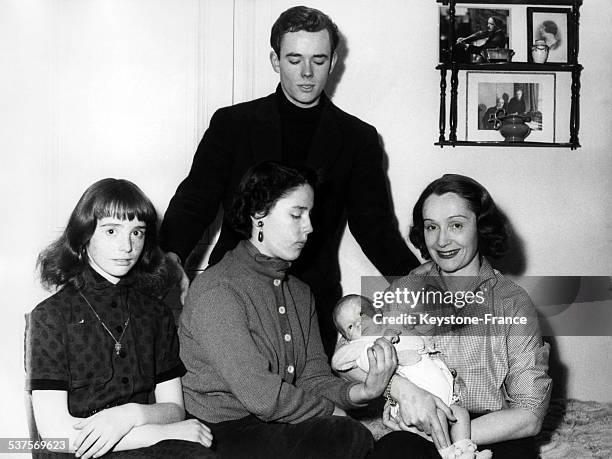 Gisele Casadesus and her children, in 1953 in Paris, France.