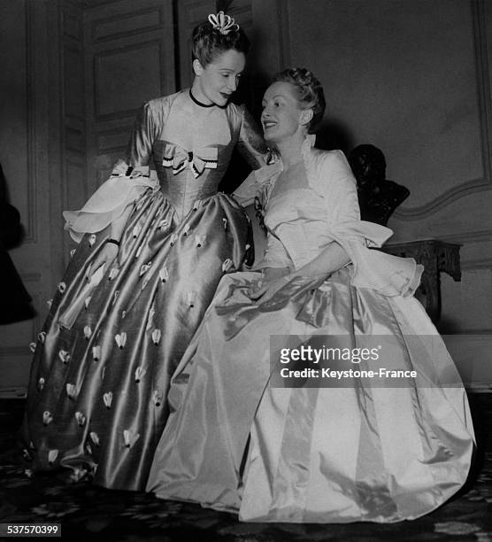 Helene Perdrière with his partner Gisele Casadesus during the rehearsal at the Comedie Francaise on February 24, 1953 in Paris, France.