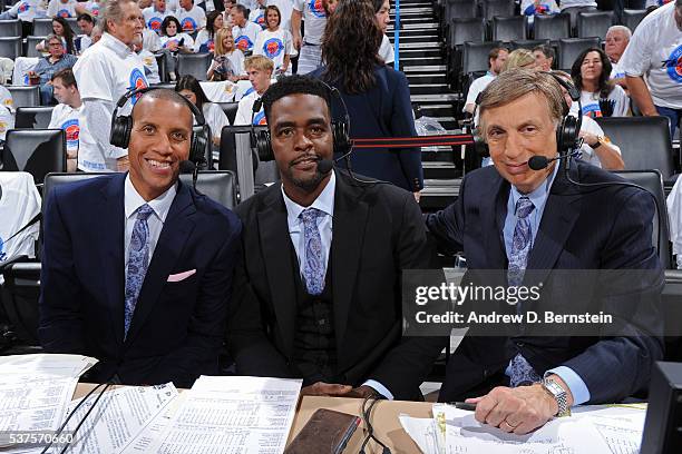 Reggie Miller, Chris Webber and Marv Albert pose for a photo before they announce Game Four of the Western Conference Finals between the Golden State...