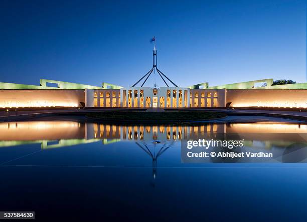 parliament of australia - australian government stock-fotos und bilder