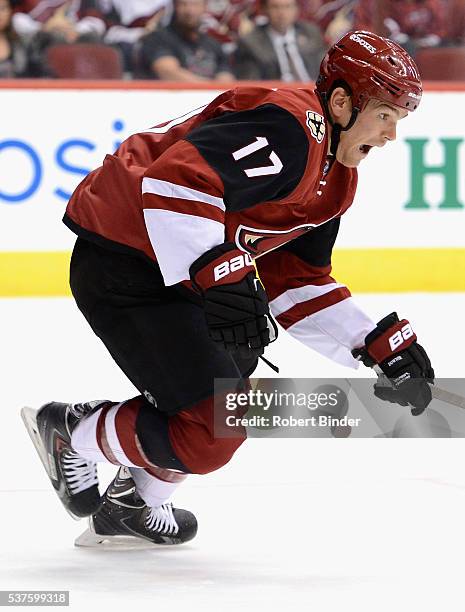 Steve Downie of the Arizona Coyotes plays in the game against the Minnesota Wild at Gila River Arena on October 15, 2015 in Glendale, Arizona.