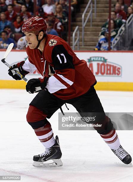 Steve Downie of the Arizona Coyotes plays in the game against the Minnesota Wild at Gila River Arena on October 15, 2015 in Glendale, Arizona.