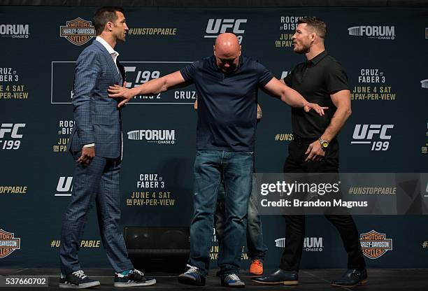 Middleweight champion Luke Rockhold and Michael Bisping face off during the UFC 199: Press Conference at the Forum on June 2, 2016 in Inglewood,...