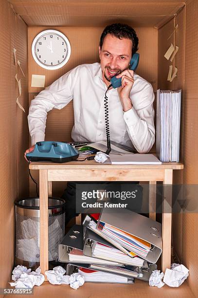 office in a box - narrow stockfoto's en -beelden