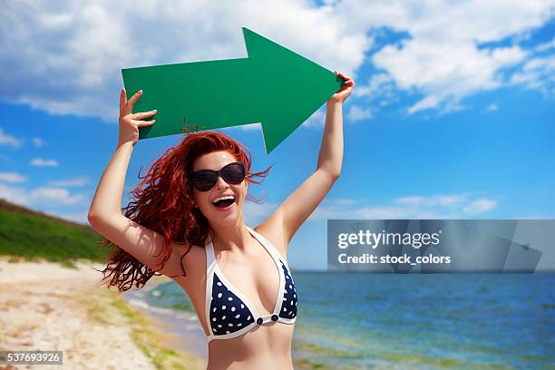 summer vacation direction - curly arrow stock pictures, royalty-free photos & images