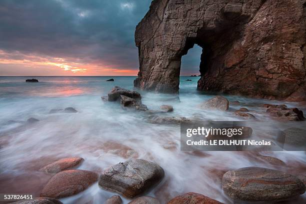 natural arch - golfe du morbihan stock pictures, royalty-free photos & images