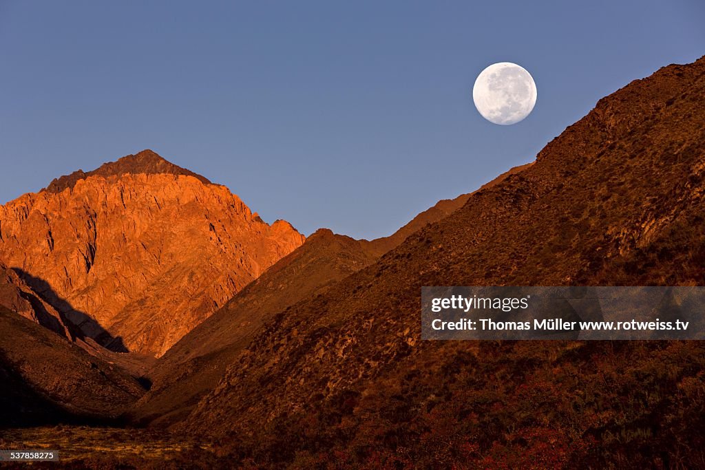 A morning in the Andes