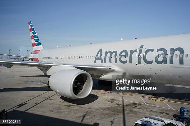 american airlines - o'hare airport - american airlines foto e immagini stock